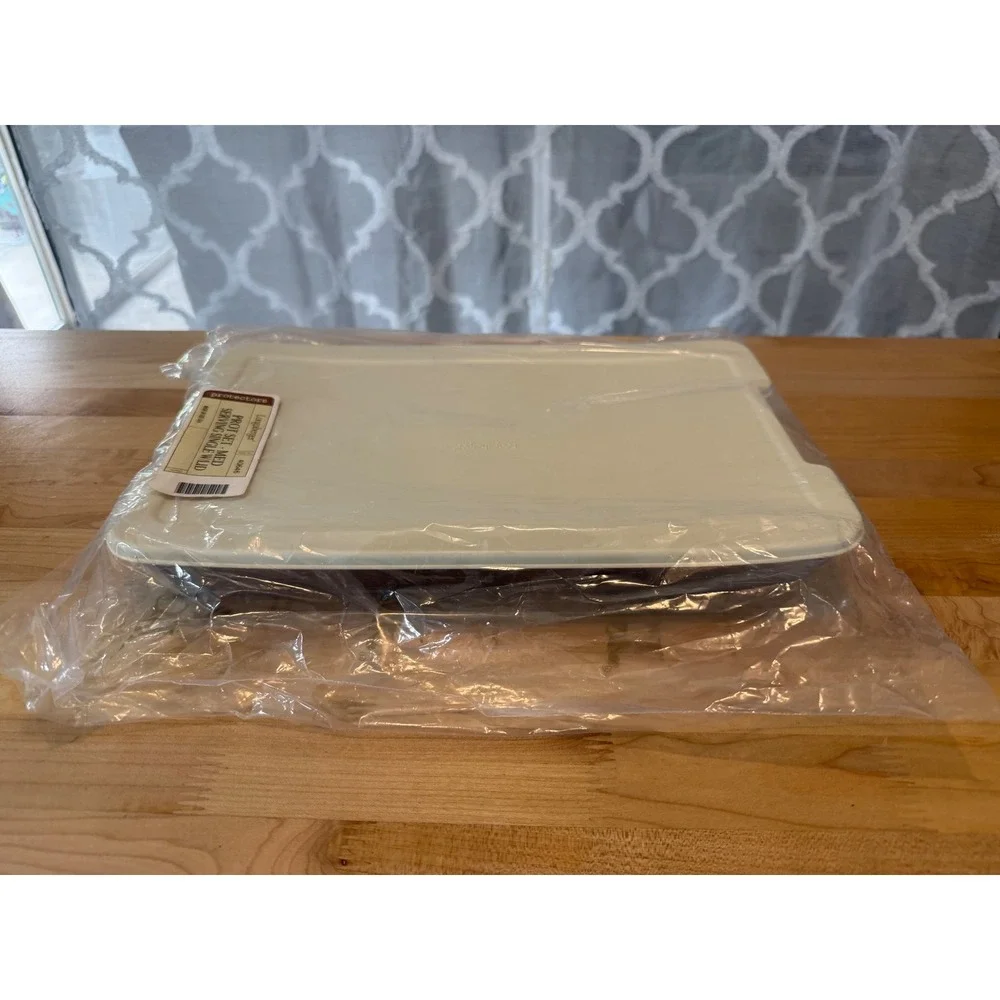 Longaberger medium serving
